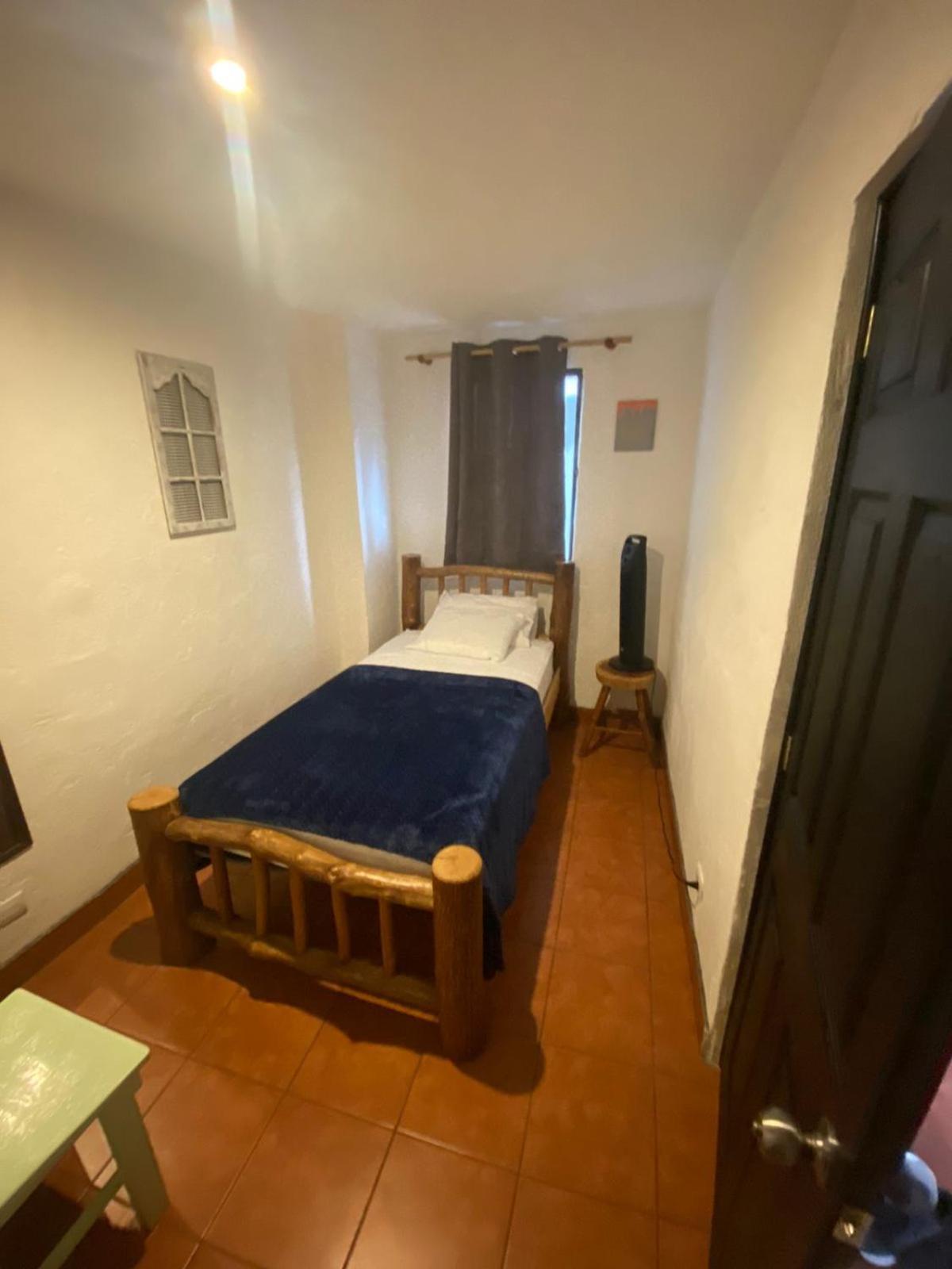 Hostal 17-52 Guatemala-Stad Buitenkant foto