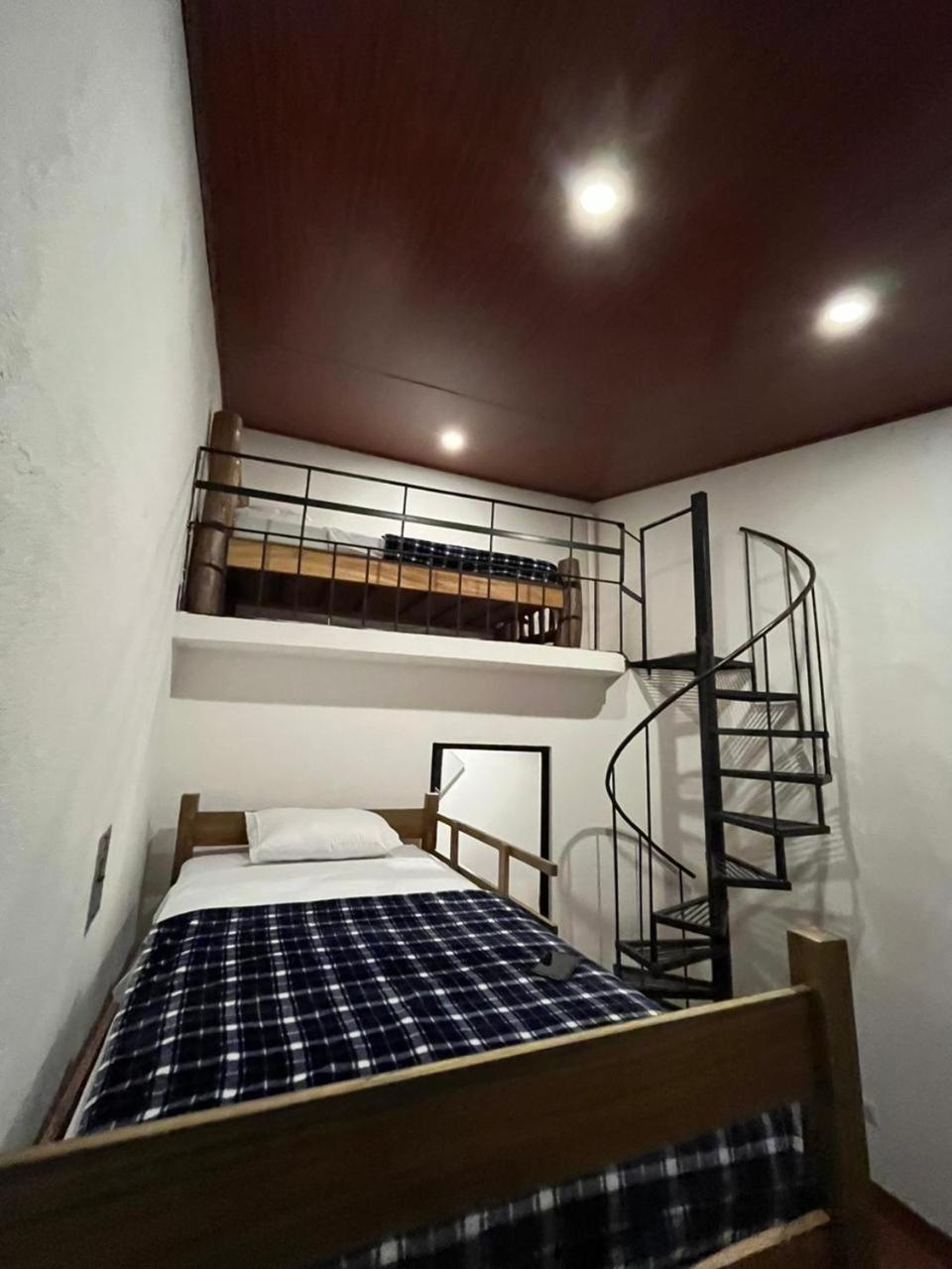Hostal 17-52 Guatemala-Stad Buitenkant foto