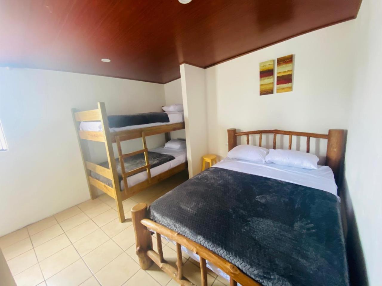 Hostal 17-52 Guatemala-Stad Buitenkant foto